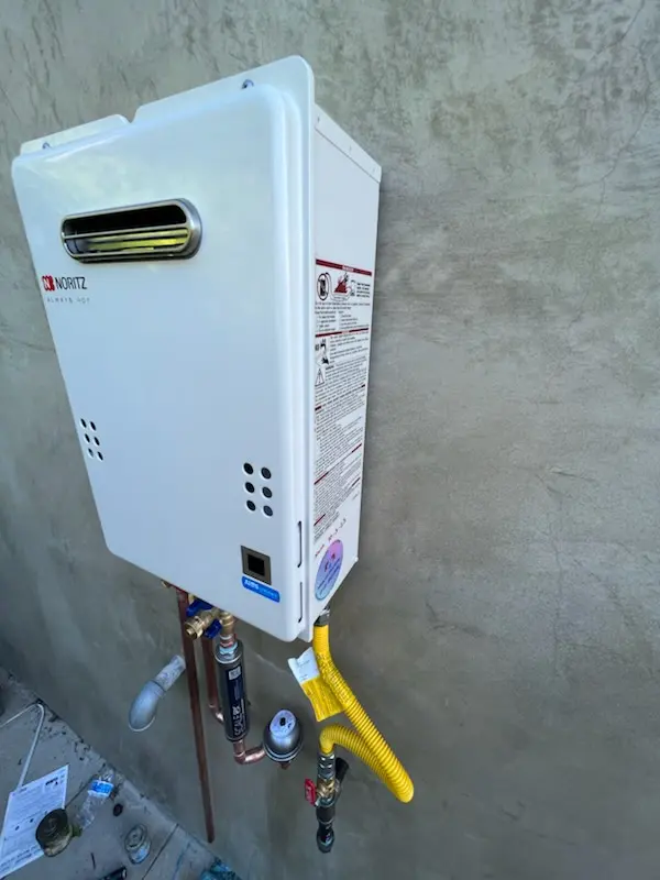 Tankless water heater installation for South Groveland homes